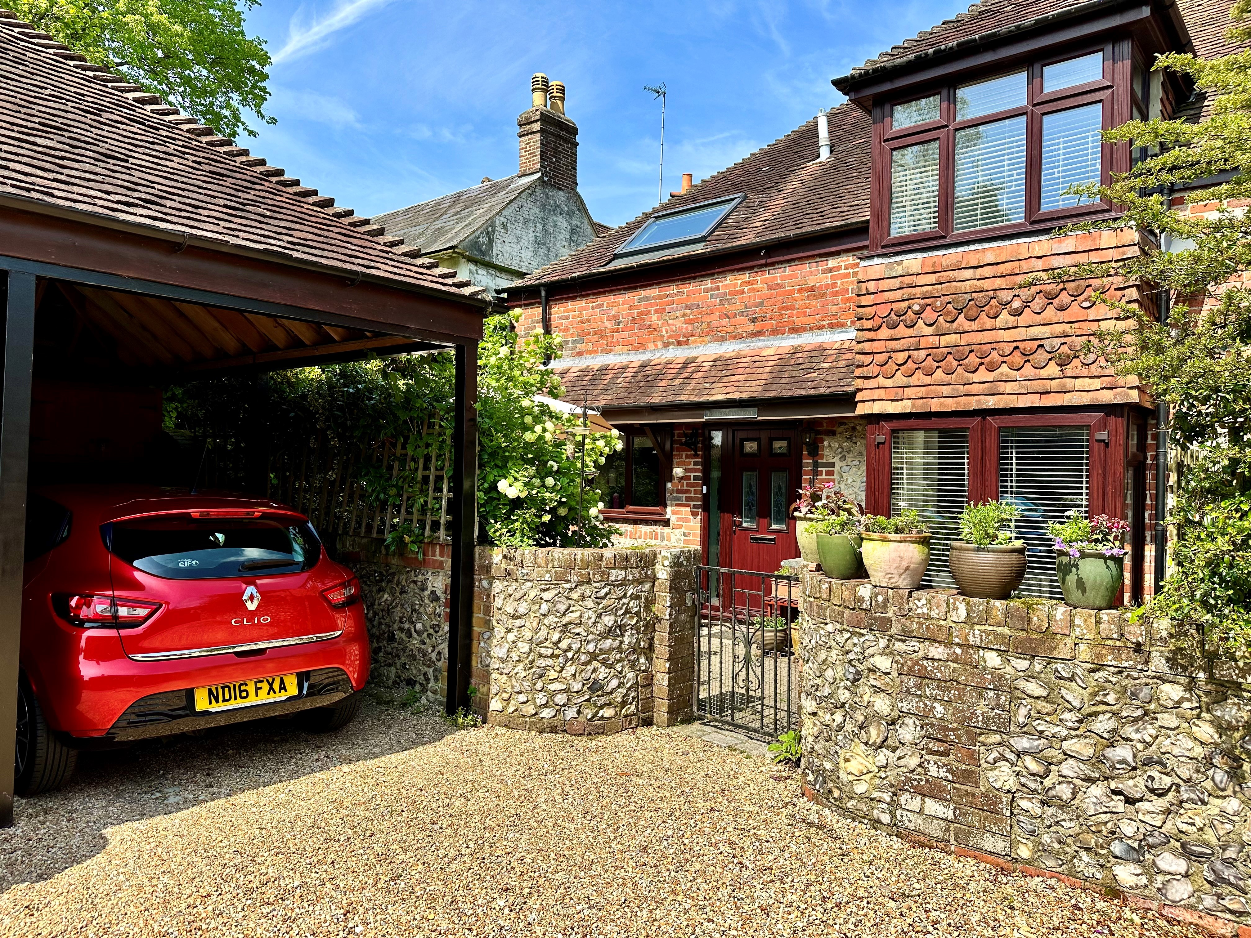 Pattern Cottage, Finchdean, Hampshire, PO8 0AY